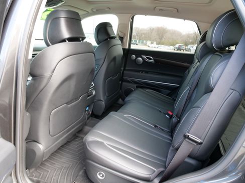 Used 2025 Genesis GV80 3.5T Advanced image 15