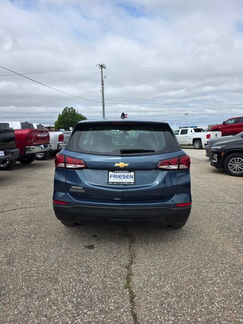 Used 2024 Chevrolet Equinox LS FWD image 5