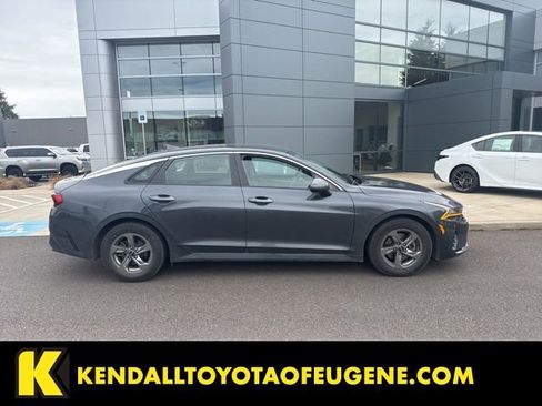 Used 2022 Kia K5 LXS FWD image 2