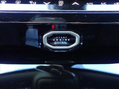 New 2026 Jeep Grand Cherokee Limited w/ Luxury Tech Group II image 26