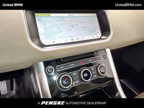 Used 2017 Land Rover Range Rover Sport HSE image 19