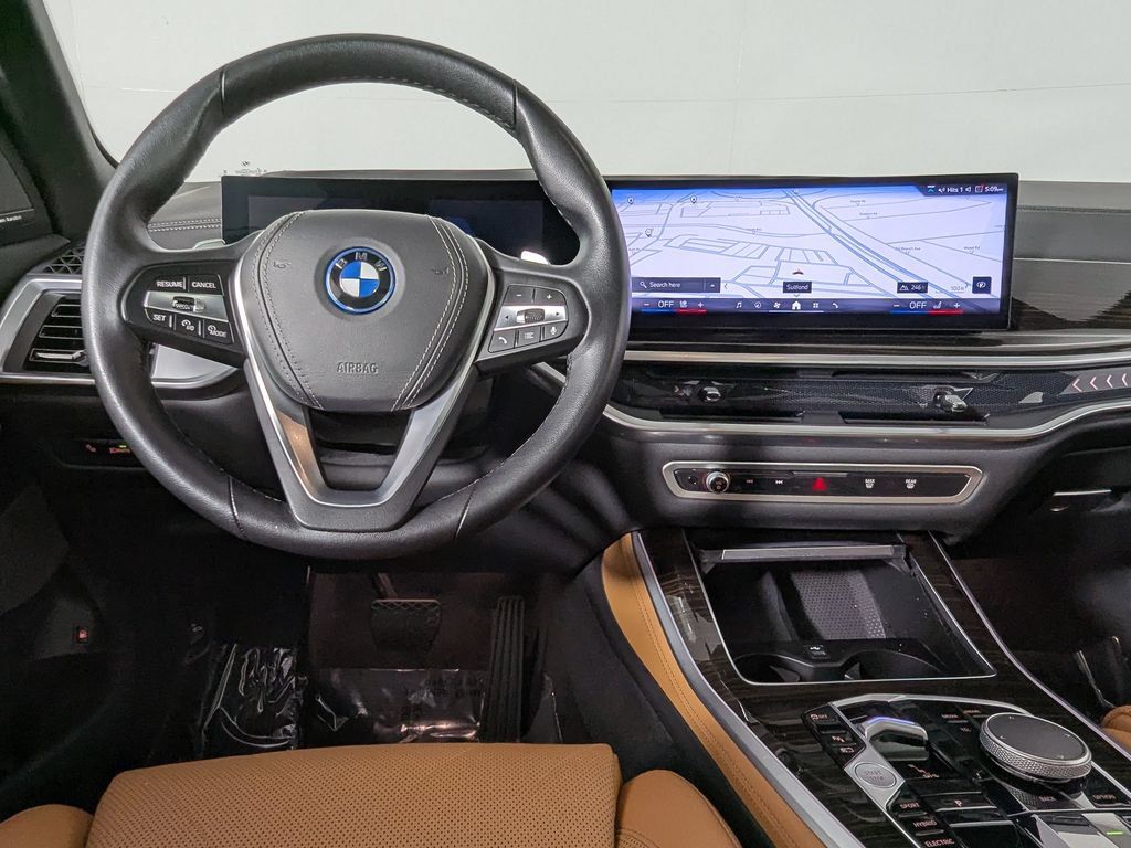 Certified 2024 BMW X5 xDrive50e w/ Premium Package AWD/4WD image 23