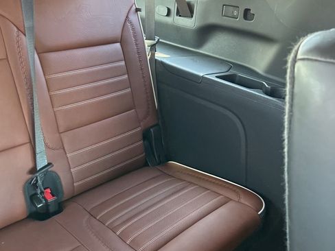 Used 2023 GMC Yukon XL Denali Ultimate image 8