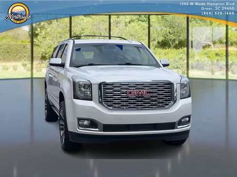 Used 2019 GMC Yukon XL Denali w/ Denali Ultimate Package AWD/4WD image 8