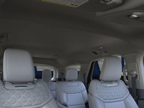 Used 2026 Ford Explorer Platinum w/ LUX Leather Package image 22