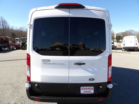 Used 2024 Ford Transit 350 XLT image 4