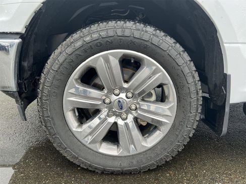 Used 2018 Ford F150 XLT w/ Equipment Group 302A Luxury image 9