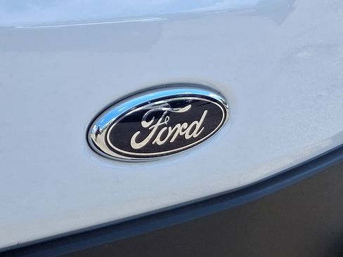 Used 2024 Ford Transit 250 Low Roof w/ Exterior Upgrade Package RWD image 31