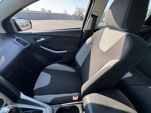 Used 2012 Ford Focus SE image 29