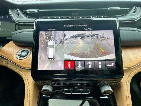 Certified 2023 Jeep Grand Cherokee L Summit image 19