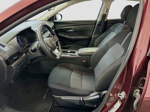 Used 2024 Nissan Sentra SV image 13