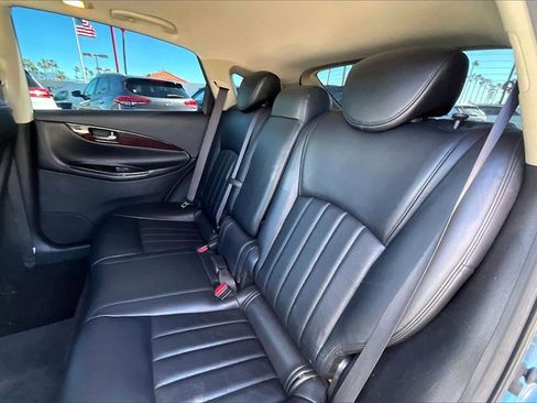 Used 2017 INFINITI QX50 2WD w/ Premium Plus Package image 15