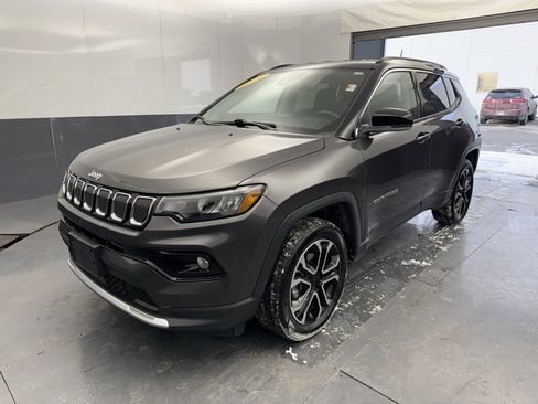 Used 2022 Jeep Compass Limited image 10