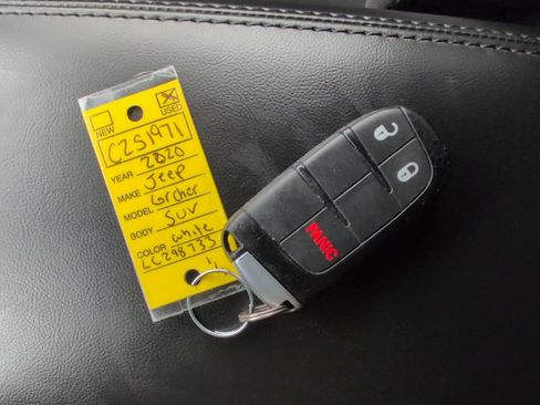 Used 2020 Jeep Grand Cherokee Laredo w/ 18" Wheel & 8.4" Radio Group image 45