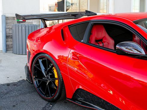 Used 2020 Ferrari 812 Superfast RWD image 59