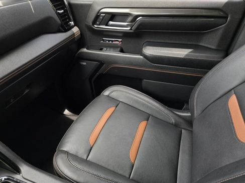 Used 2023 GMC Sierra 1500 AT4 w/ AT4 Premium Package AWD/4WD image 26
