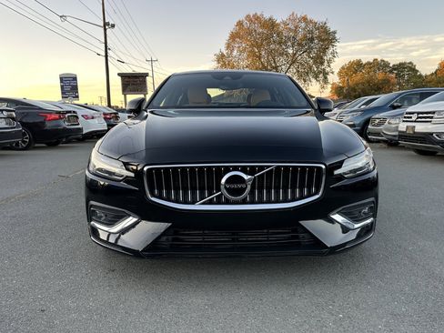 Used 2019 Volvo S60 T6 Inscription image 2