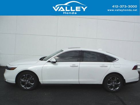 Used 2023 Honda Accord EX-L image 2
