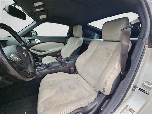 Used 2013 Nissan 370Z Touring w/ Sport Pkg RWD image 17