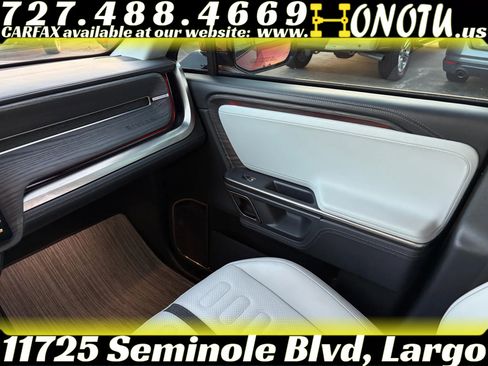 Used 2023 Rivian R1T Adventure image 32