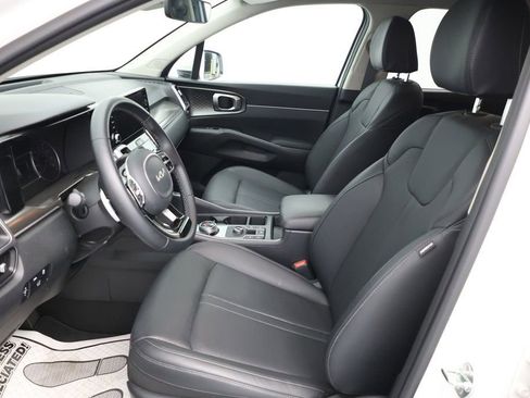 Used 2024 Kia Sorento EX image 15