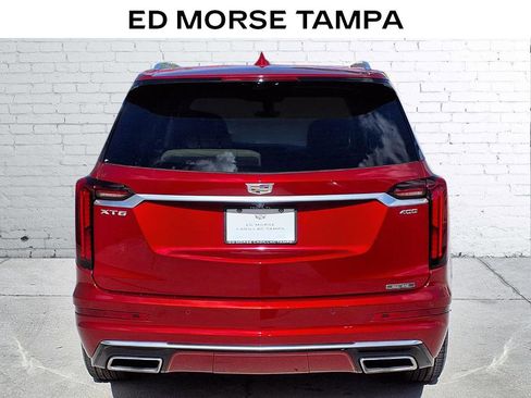 Used 2021 Cadillac XT6 Premium Luxury image 4