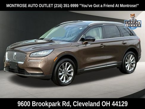 Used 2022 Lincoln Corsair AWD w/ Premium Package image 2