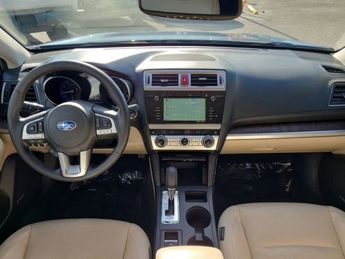 Used 2016 Subaru Outback 3.6R Limited image 2