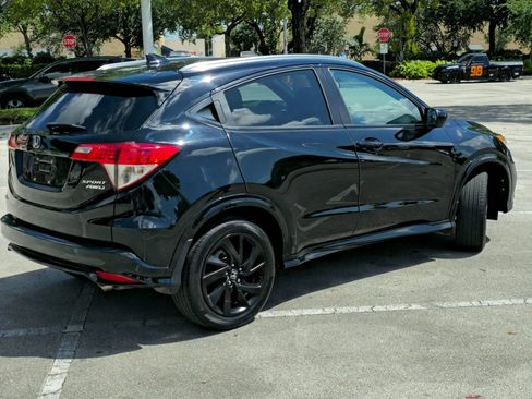 Used 2021 Honda HR-V Sport image 5