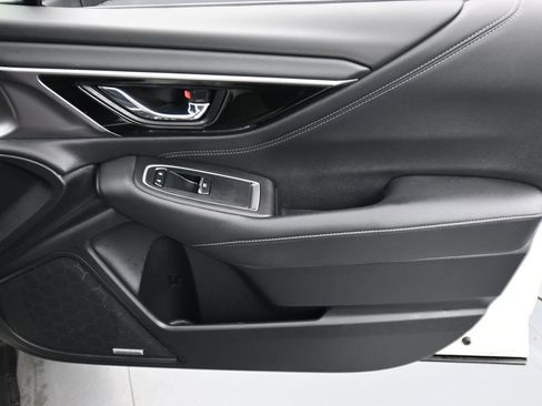 Used 2024 Subaru Outback Limited image 18