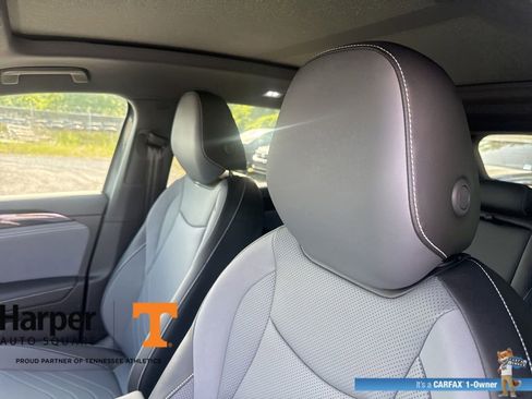 Used 2025 Volkswagen Tiguan SE R-Line AWD/4WD image 12
