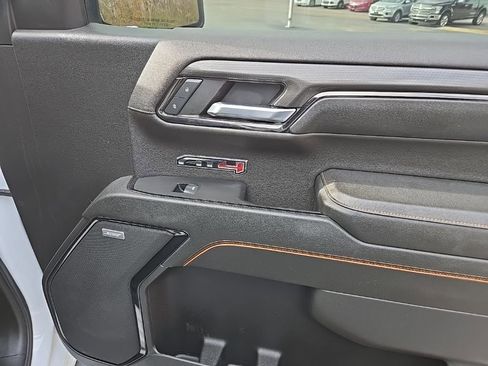 Used 2023 GMC Sierra 1500 AT4 w/ AT4 Preferred Package image 17
