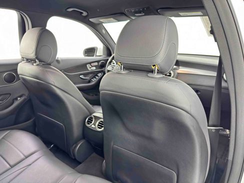 Used 2020 Mercedes-Benz GLC 300 image 37