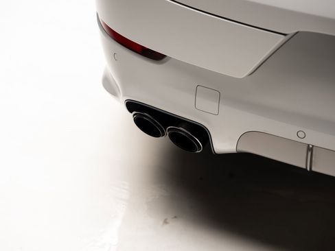 Used 2025 Porsche Cayenne Turbo image 30