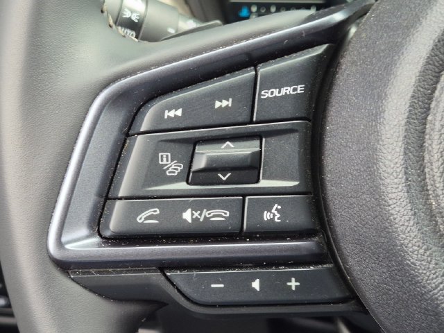 Used 2025 Subaru Forester Limited AWD/4WD image 19