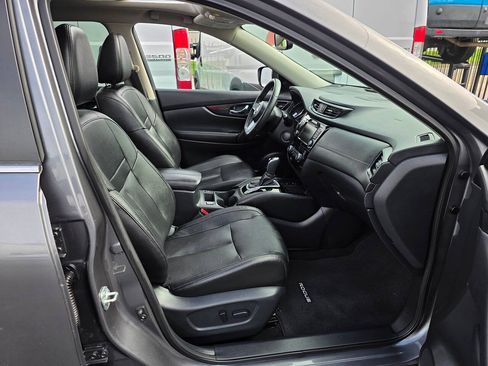Used 2020 Nissan Rogue SL w/ Premium Package FWD image 20