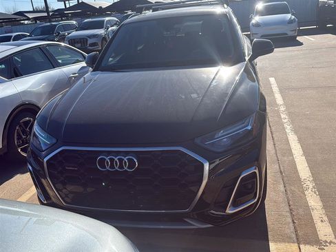 Used 2022 Audi Q5 2.0T Premium w/ Convenience Package AWD/4WD image 8