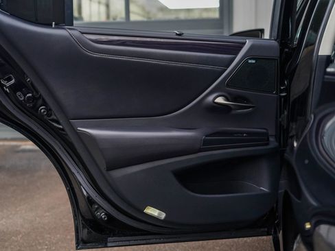 Used 2020 Lexus ES 300h Ultra Luxury image 29