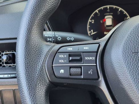 Certified 2025 Honda CR-V EX image 31