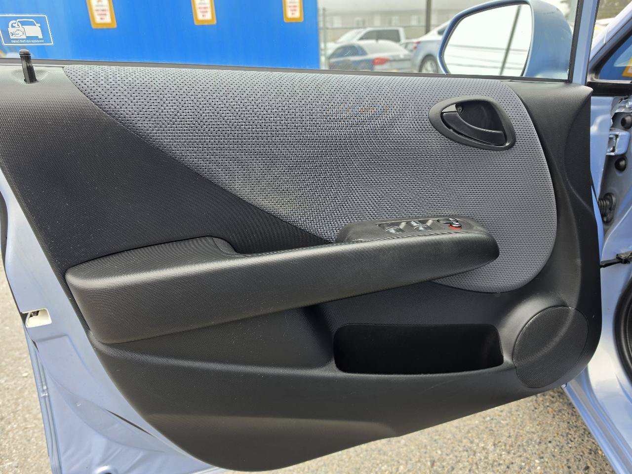 Used 2008 Honda Fit image 12