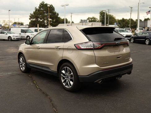 Used 2018 Ford Edge Titanium w/ Ford Safe & Smart Package AWD/4WD image 8