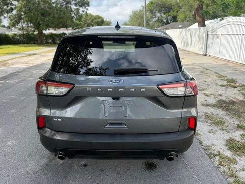 Used 2022 Ford Escape SE w/ SE Sport Appearance Package FWD image 6