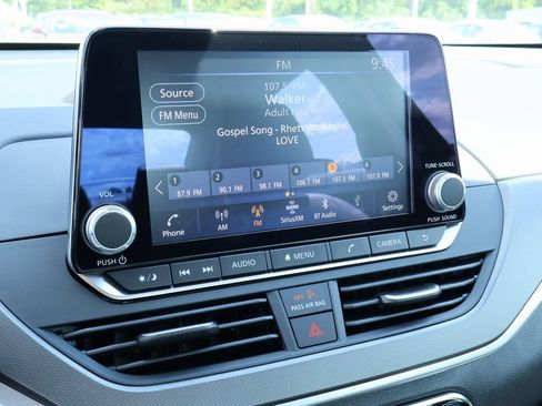 New 2025 Nissan Altima 2.5 SR image 5