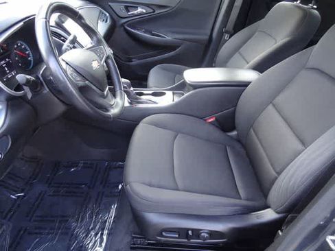 Used 2021 Chevrolet Malibu RS FWD image 6