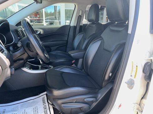 Used 2018 Jeep Compass Latitude image 14