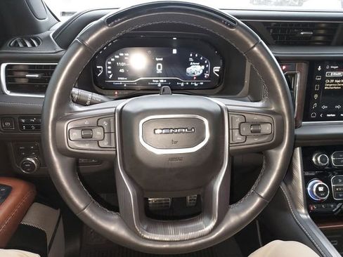 Certified 2023 GMC Yukon Denali Ultimate image 13