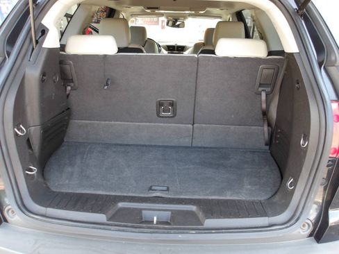 Used 2013 Buick Enclave Leather FWD image 28