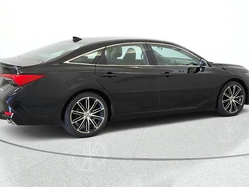 Used 2019 Toyota Avalon Touring w/ Advanced Safety Package FWD image 9