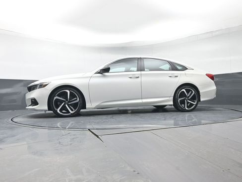 Certified 2022 Honda Accord Sport image 33