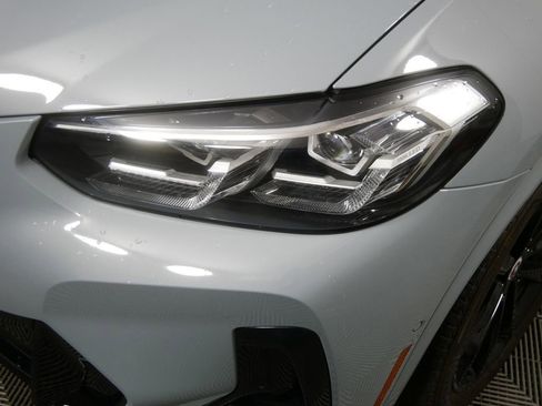 Used 2023 BMW X4 M40i AWD/4WD image 11